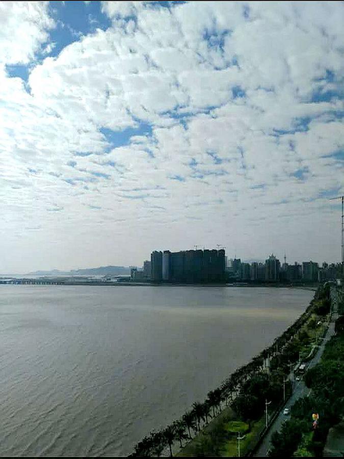 Peninsula Sea View Hostel海景青年旅舍 Чжухай Экстерьер фото